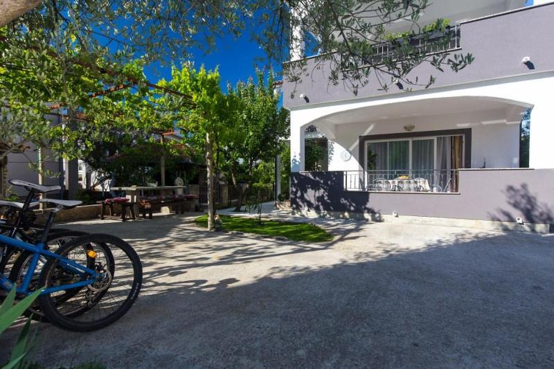 Apartments Hajl Veglia Exterior foto