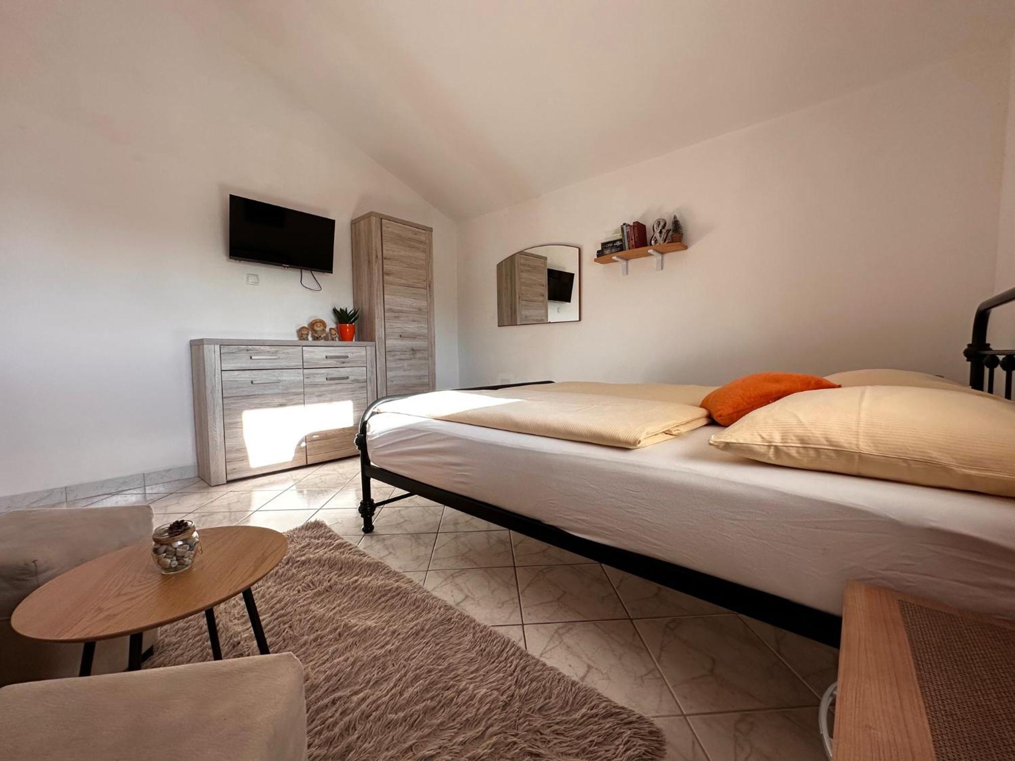 Apartments Hajl Veglia Exterior foto