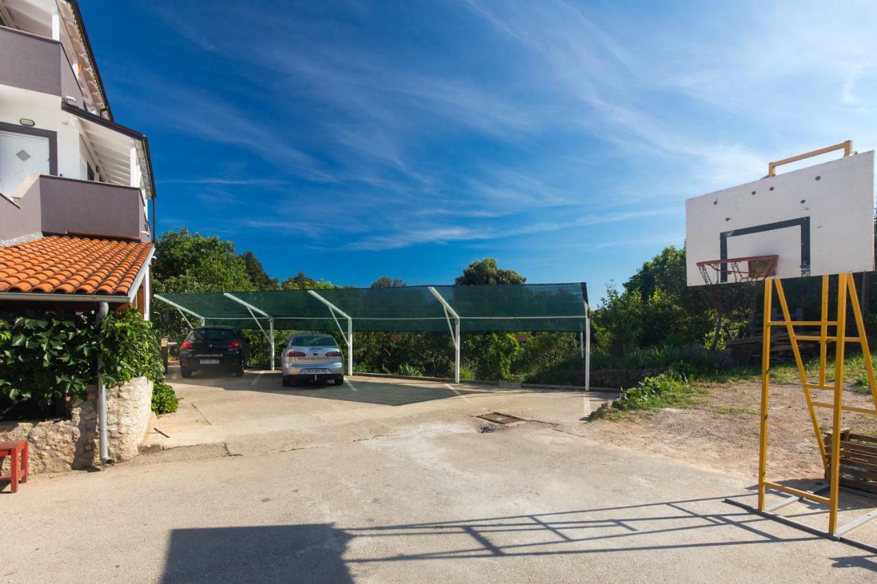 Apartments Hajl Veglia Exterior foto